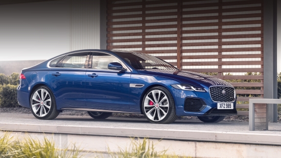 Jaguar XF iepriecinās ar izcilu aprīkojumu